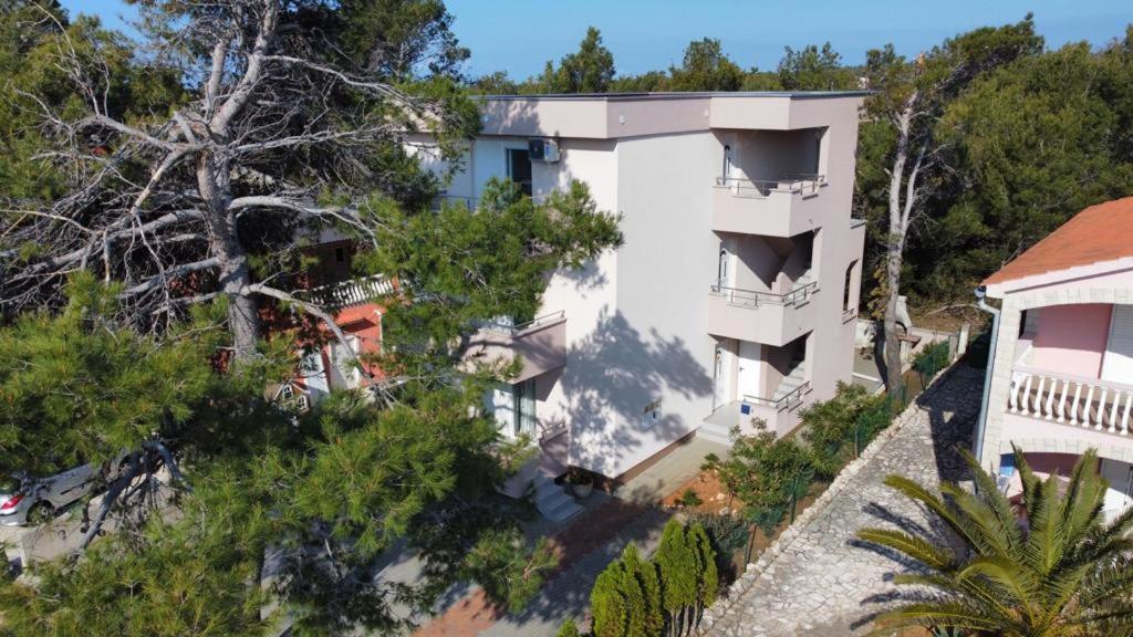 Apartmani Vukadin Vir Exteriér fotografie